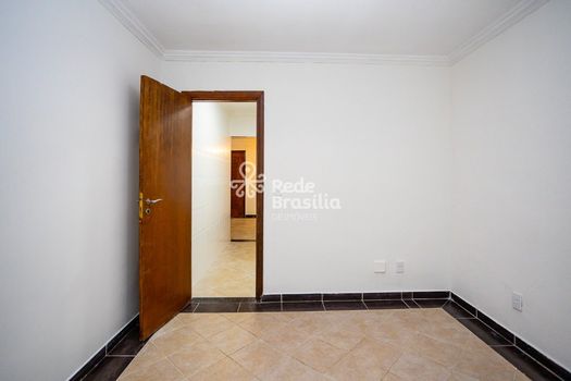 Foto 8 do(a) Apartamento de 2 quartos para alugar em Guará II, Brasília