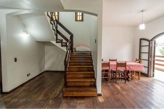 Foto 13 do(a) Casa de 5 quartos à venda em Cacuia, Rio de Janeiro