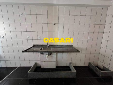 Foto 4 do(a) Apartamento de 2 quartos à venda em Jardim Santo André, Santo André