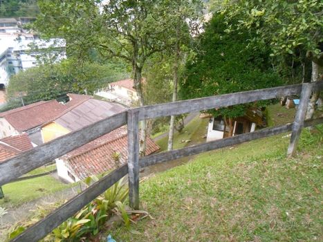 Foto 11 do(a) Terreno false à venda em Bingen, Petrópolis