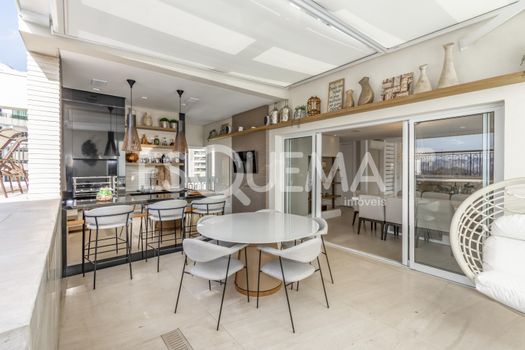 Foto 4 do(a) Cobertura de 2 quartos à venda em Vila Nova Conceição, São Paulo