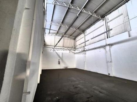 Foto 12 do(a) Loja false para alugar em Bom Retiro, São Paulo