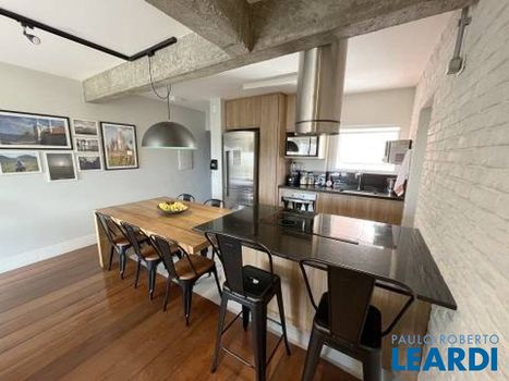 Foto 3 do(a) Apartamento false à venda em Vila Mariana, São Paulo