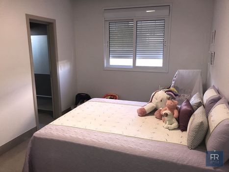 Foto 14 do(a) Casa em Condomínio de 4 quartos à venda em Jardim Karaíba, Uberlândia