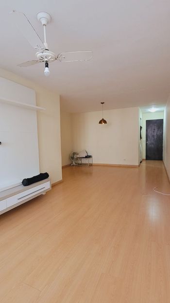 Foto 7 do(a) Apartamento de 3 quartos à venda em Zona 02, Maringá