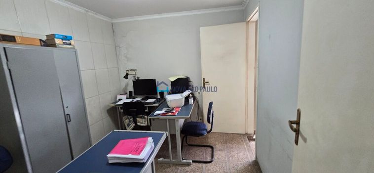 Foto 3 do(a) Casa de 4 quartos à venda em Vila Santo Estéfano, São Paulo