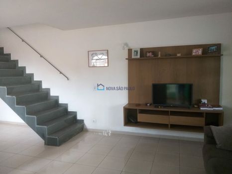 Foto 4 do(a) Casa de 2 quartos à venda em Jardim Cidália, São Paulo