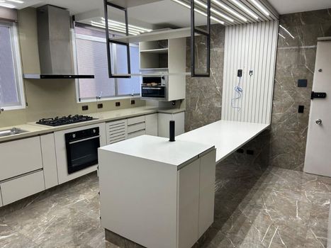 Foto 13 do(a) Apartamento de 4 quartos à venda em Vila Suzana, São Paulo