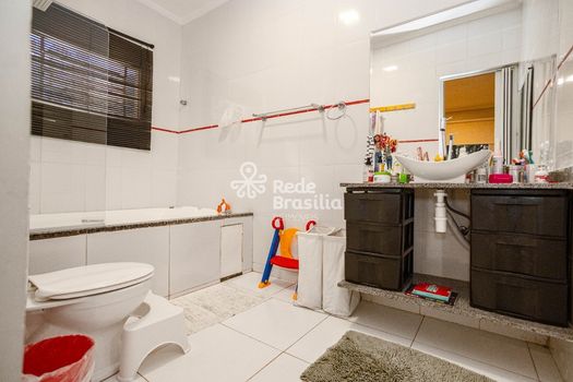 Foto 9 do(a) Casa em Condomínio de 3 quartos à venda em Guará I, Brasília