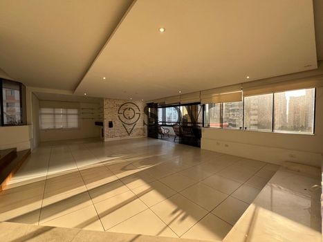 Foto 1 do(a) Apartamento de 3 quartos à venda em Campo Belo, São Paulo