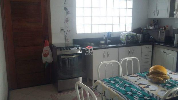 Foto 3 do(a) Casa de 3 quartos à venda em Vila Bocaina, Mauá