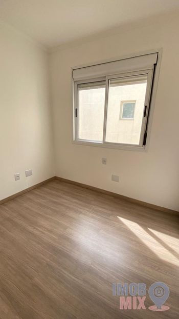 Foto 13 do(a) Apartamento de 2 quartos à venda em Vila Ipiranga, Porto Alegre