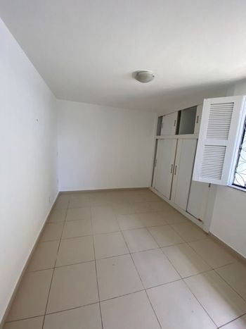 Foto 20 do(a) Casa de 3 quartos à venda em Vila União, Fortaleza