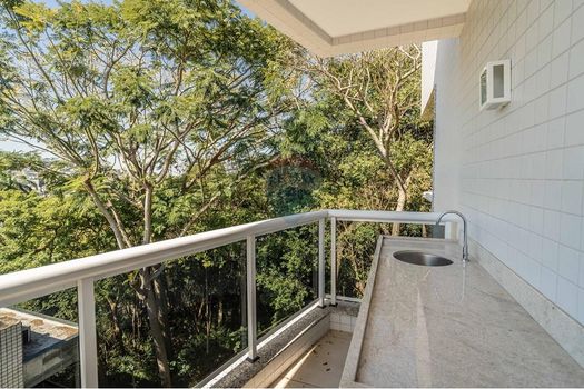 Foto 3 do(a) Apartamento de 3 quartos à venda em Jardim Guanabara, Rio de Janeiro