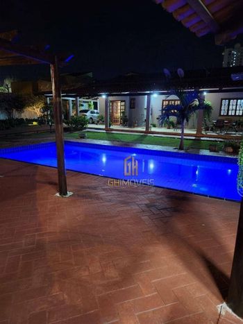 Foto 2 do(a) Casa de 4 quartos à venda em Loteamento Celina Park, Goiânia