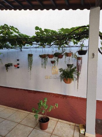 Foto 14 do(a) Casa de 4 quartos à venda em Loteamento Celina Park, Goiânia