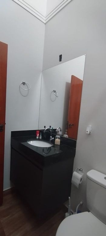 Foto 20 do(a) Casa de 2 quartos à venda em Jardim das Palmeiras, Uberlândia
