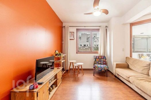 Foto 4 do(a) Apartamento de 2 quartos à venda em Santana, Porto Alegre