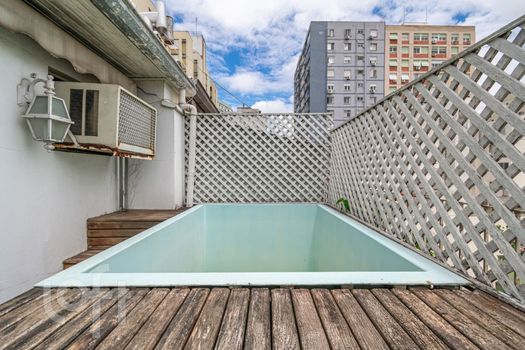 Foto 1 do(a) Apartamento de 1 quartos à venda em Centro Histórico, Porto Alegre