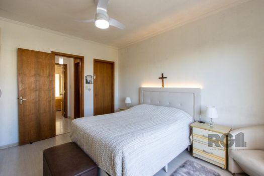 Foto 48 do(a) Casa de 3 quartos à venda em Guarujá, Porto Alegre