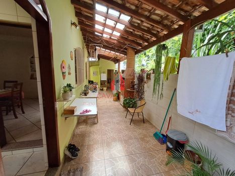 Foto 9 do(a) Casa de 4 quartos à venda em Bom Pastor, Varginha