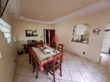 Foto 14 do(a) Casa de 4 quartos à venda em Bom Pastor, Varginha