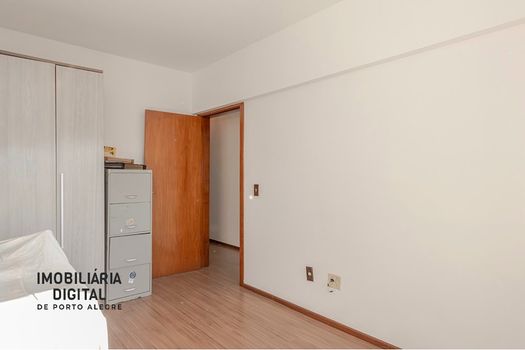 Foto 15 do(a) Apartamento de 3 quartos à venda em São João, Porto Alegre