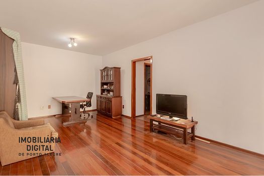 Foto 5 do(a) Apartamento de 3 quartos à venda em São João, Porto Alegre