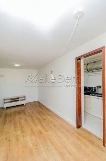 Foto 2 do(a) Cobertura de 1 quartos à venda em Menino Deus, Porto Alegre