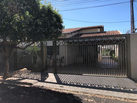 Foto 1 do(a) Casa de 3 quartos à venda em Jardim Conceição, São José do Rio Preto