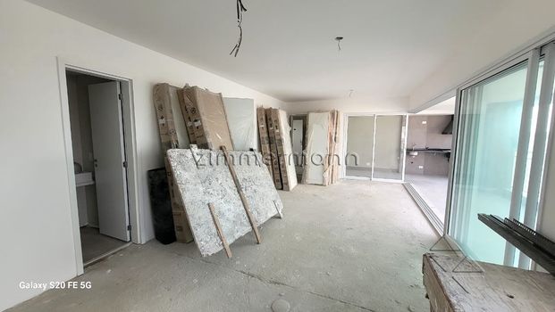 Foto 3 do(a) Apartamento de 4 quartos à venda em Vila Anastácio, São Paulo
