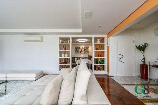Foto 3 do(a) Apartamento de 3 quartos à venda em Jardim Europa, São Paulo