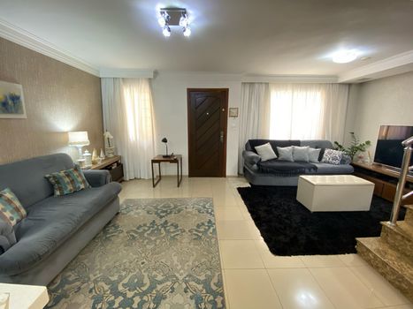 Foto 2 do(a) Casa em Condomínio de 3 quartos à venda em Vila Bertioga, São Paulo
