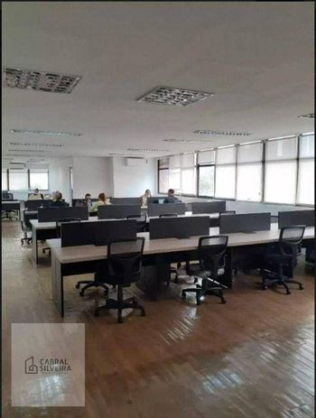 Foto 4 do(a) Loja false para alugar em Vila Olímpia, São Paulo