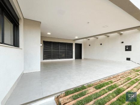 Foto 18 do(a) Casa em Condomínio de 3 quartos à venda em Grand Ville, Uberlândia