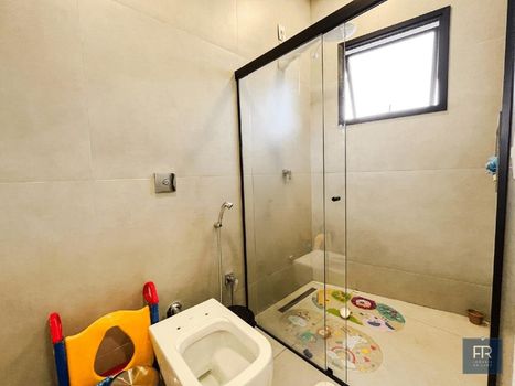 Foto 19 do(a) Casa em Condomínio de 3 quartos à venda em Grand Ville, Uberlândia