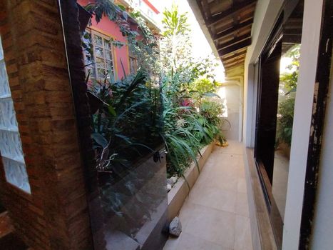 Foto 7 do(a) Casa de 4 quartos à venda em Havaí, Belo Horizonte