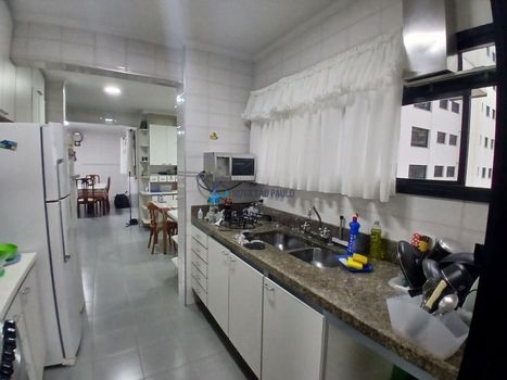 Foto 11 do(a) Apartamento de 4 quartos à venda em Jardim da Saúde, São Paulo