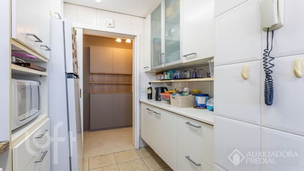 Foto 15 do(a) Apartamento de 3 quartos à venda em Petrópolis, Porto Alegre