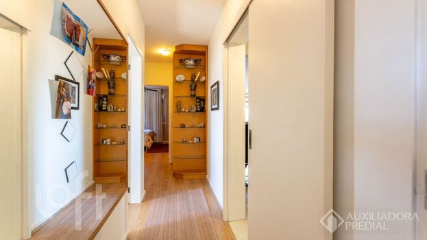 Foto 23 do(a) Apartamento de 3 quartos à venda em Petrópolis, Porto Alegre