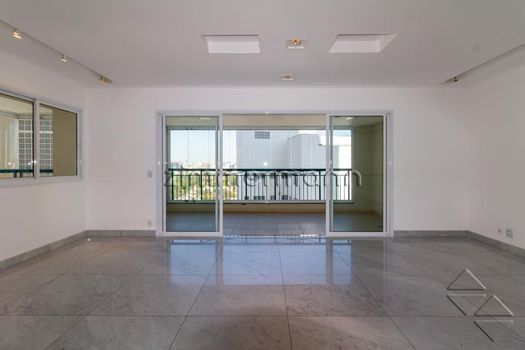 Foto 3 do(a) Apartamento de 3 quartos à venda em Jardim Paulista, São Paulo