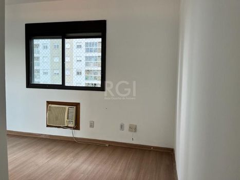 Foto 8 do(a) Flat de 3 quartos à venda em São Geraldo, Porto Alegre