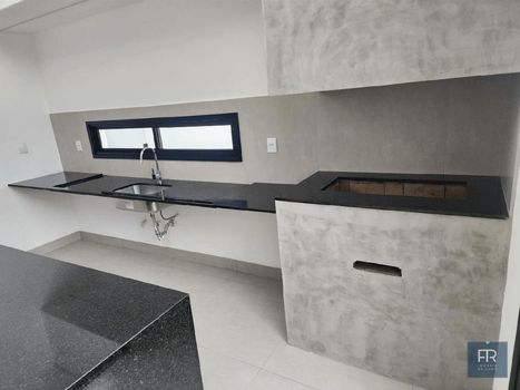 Foto 7 do(a) Casa em Condomínio de 3 quartos à venda em Granada, Uberlândia