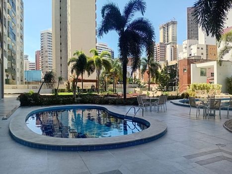 Foto 3 do(a) Apartamento de 4 quartos à venda em Meireles, Fortaleza
