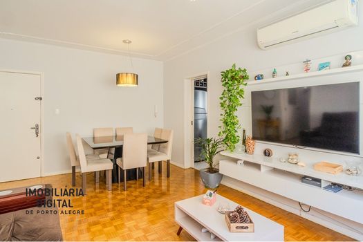 Foto 3 do(a) Apartamento de 3 quartos à venda em Medianeira, Porto Alegre