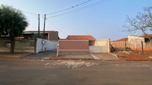 Foto 1 do(a) Casa de 2 quartos à venda em Conjunto Habitacional San Fernando, Rolândia