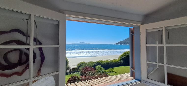 Foto 16 do(a) Casa em Condomínio de 4 quartos à venda em Ponta das Canas, Florianópolis