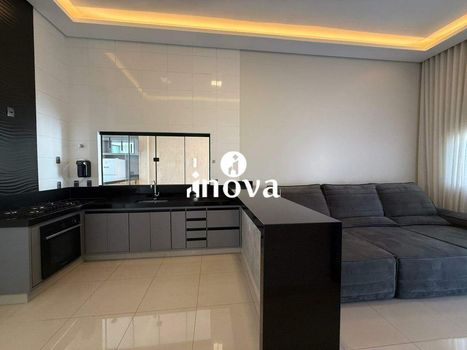 Foto 4 do(a) Casa de 3 quartos à venda em Olinda, Uberaba