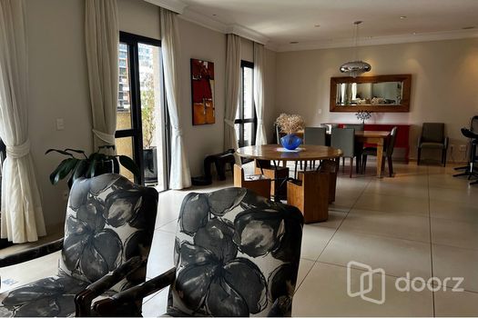Foto 9 do(a) Apartamento de 4 quartos à venda em Moema, São Paulo