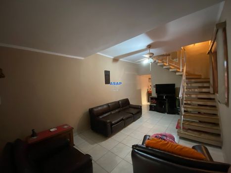 Foto 7 do(a) Casa de 3 quartos à venda em Cambuci, São Paulo